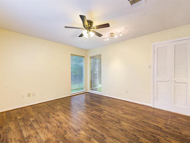 12810 Chaseland Ln — Photo 17