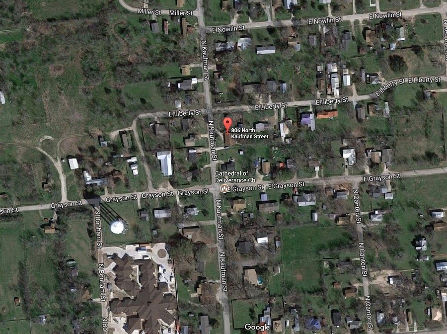 1st image of 806 N Kaufman St