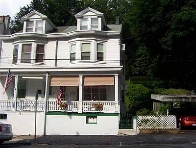 2nd image of 837 Water St