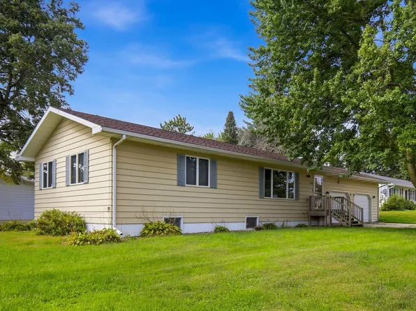 308 SE Oak St, Brownsdale, MN 55918