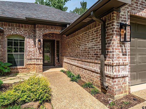3rd image of 18182 Sunshine Ln