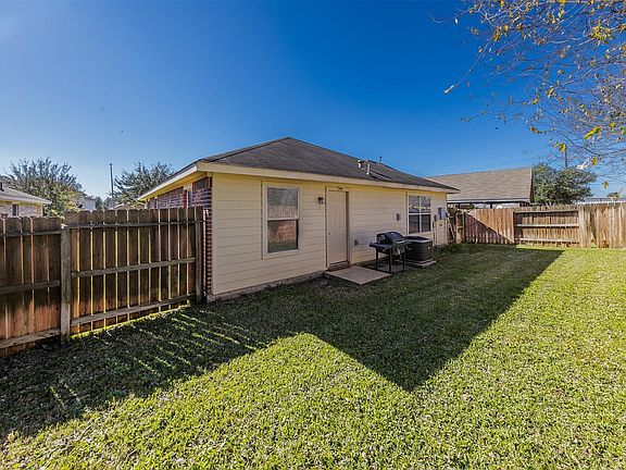 2nd image of 7226 Durango Creek Ln