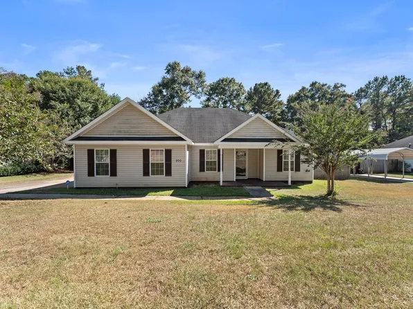 200 Crestwood Cir, Centerville, GA 31028