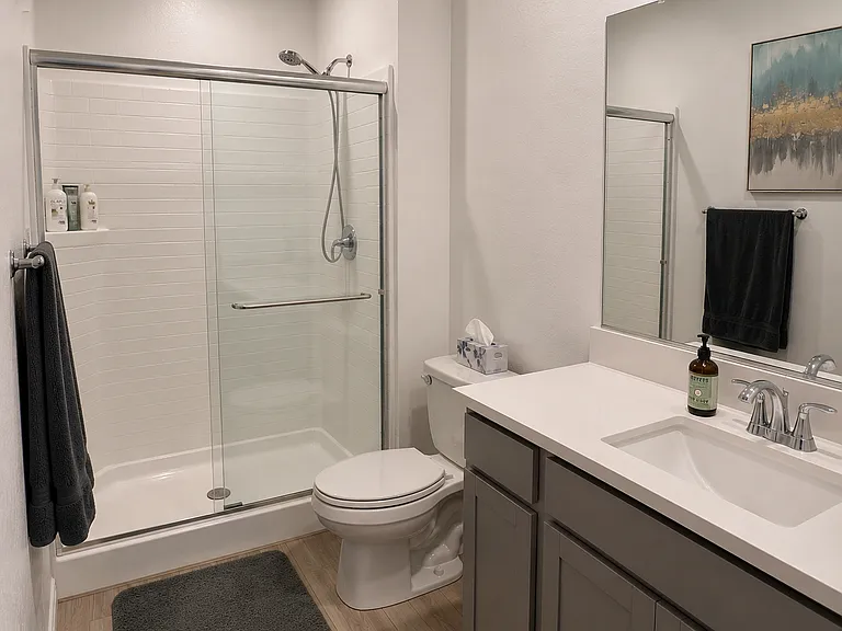 1st Floor Bathroom