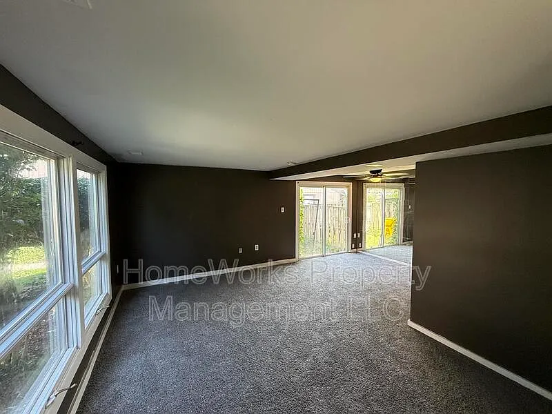 2 bed, 2.0 bath, 1120 sqft, $1,750 — Photo 4