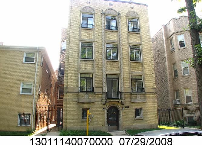 1st image of 6235 N Francisco Ave APT 1