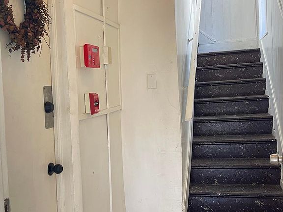 4th image of 531 E Brinton St