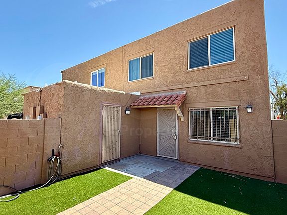 4th image of 4601 E Southgate Ave