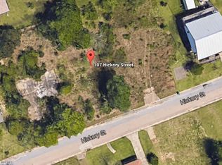 107 Hickory St, Pass Christian, MS 39571