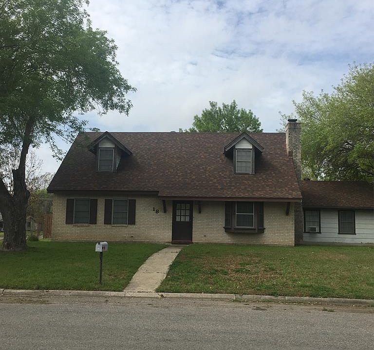 1st image of 18 Donna Dr
