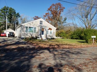 53 Lakeside Ave, Dartmouth, MA 02747