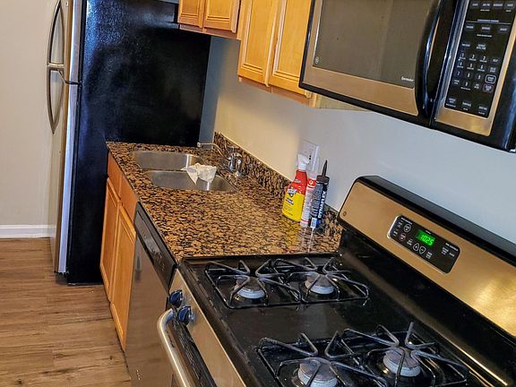 3rd image of 5140 S King Dr #2A