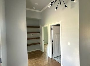 718 N 10th St, Sapulpa, OK 74066