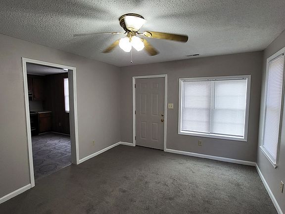 3rd image of 801 E 6th St #B
