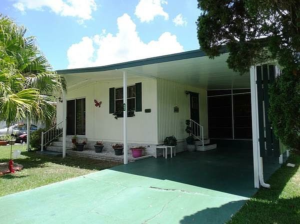 Beautiful Manufactured home.