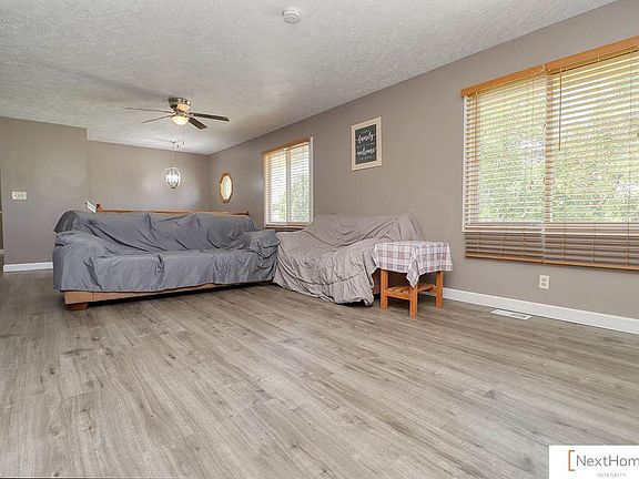 4th image of 5233 W Leighton Ave