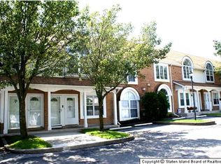 26 Filipe Ln #B, Staten Island, NY 10308
