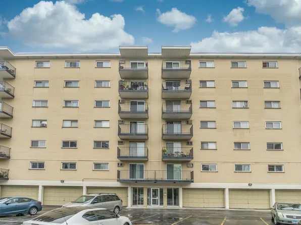 315 Des Plaines Ave APT 103, Forest Park, IL 60130