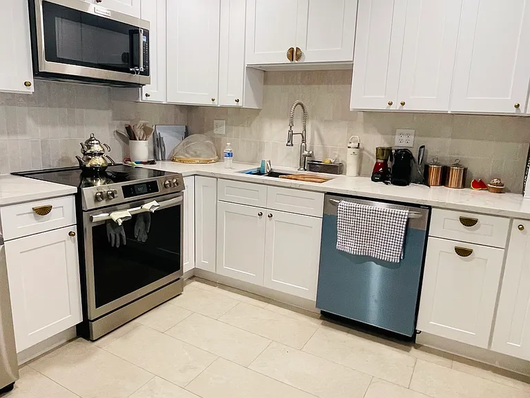 280 126th Ave #110 — Photo 3