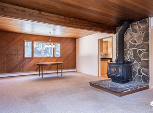 22931 Eagle River Rd, Eagle River, AK 99577