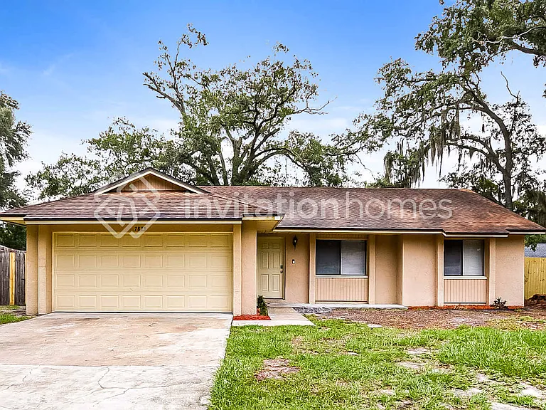 7823 Bitternut Ct — Photo 1