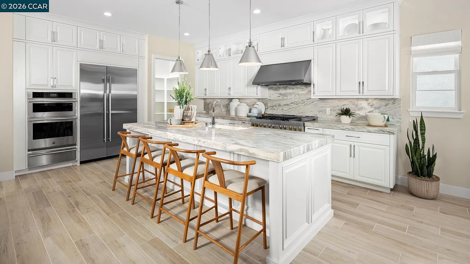 3060 Phoenix Ave photo 1