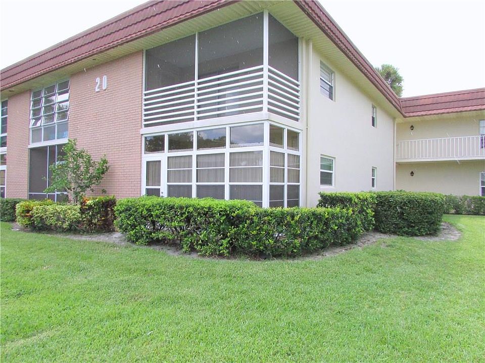 1st image of 20 Vista Gardens Trl