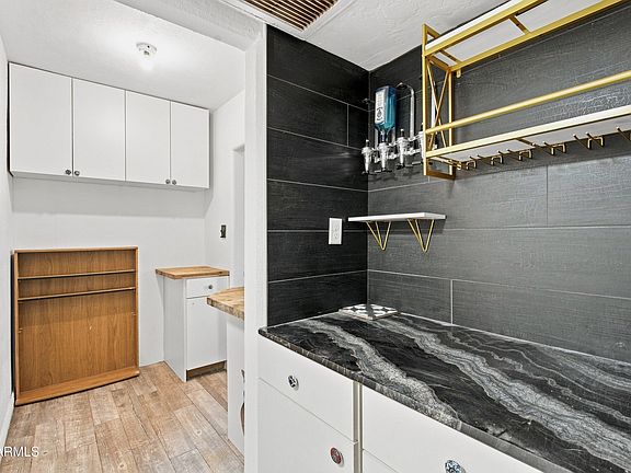 4th image of 6306 W VINEYARD Road