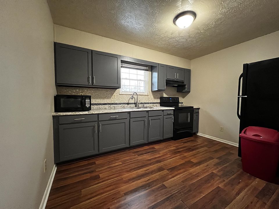 Entering Kitchen