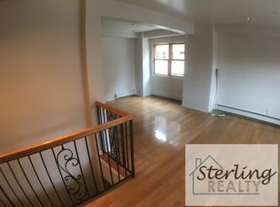 4616 Newtown Rd, Astoria, NY 11103