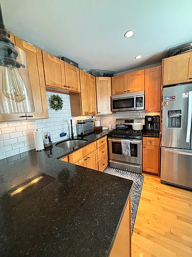 188 Bolton St #2 Photo 1
