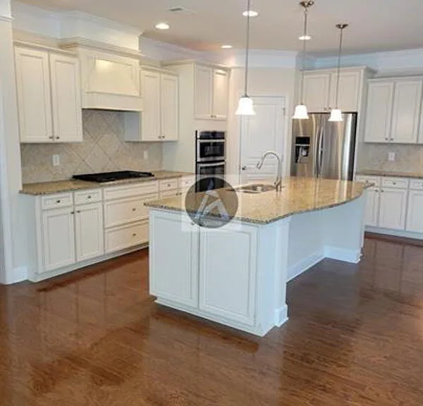 1008 Applegate Dr — Photo 3
