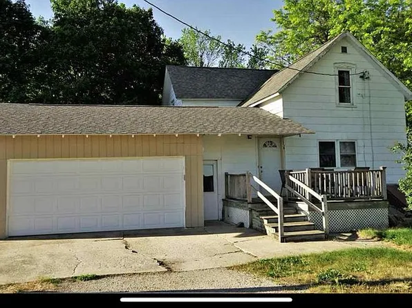 1356 Larrabee Ave, Tripoli, IA 50676