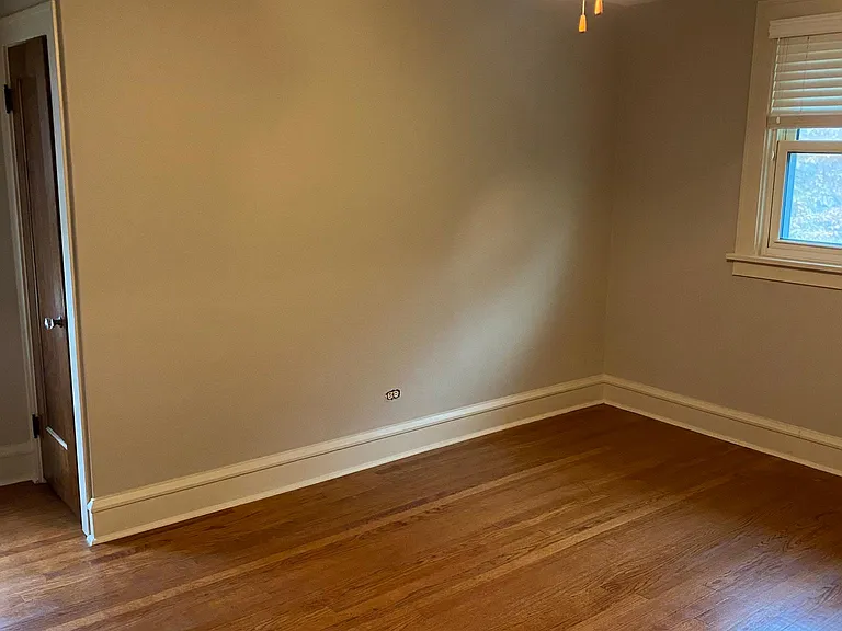 17803 Lakewood Heights Blvd — Photo 13