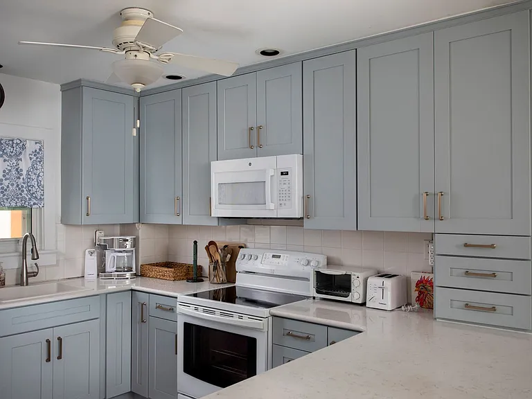 2601 S Roosevelt Blvd #B203 — Photo 4