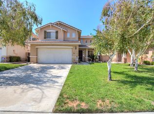 14661 Saddlepeak Dr, Fontana, CA 92336