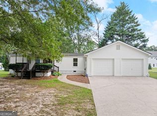 6033 Morrow Dr, Flowery Branch, GA 30542