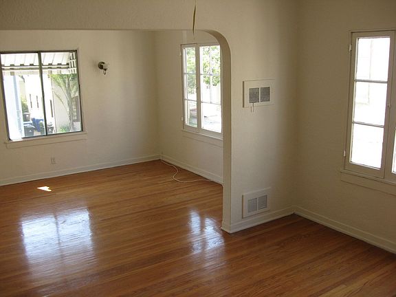 3rd image of 424-426 N Curson Ave #4265