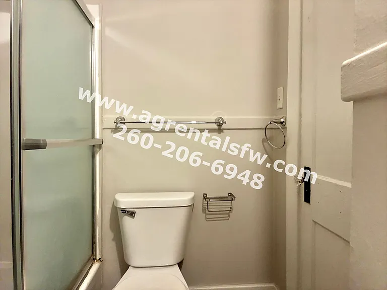 907 Lincoln Ave — Photo 13