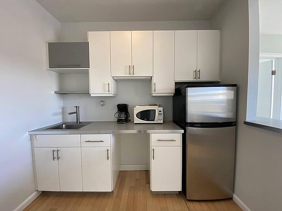3rd image of 5 Rose Ave #54