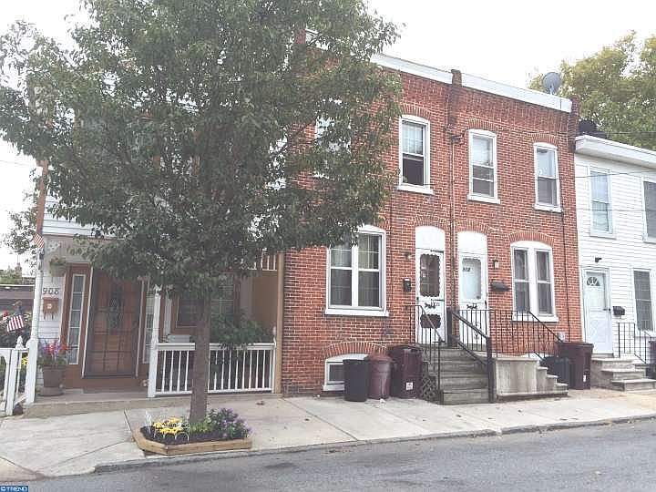 1st image of 912 Wright St