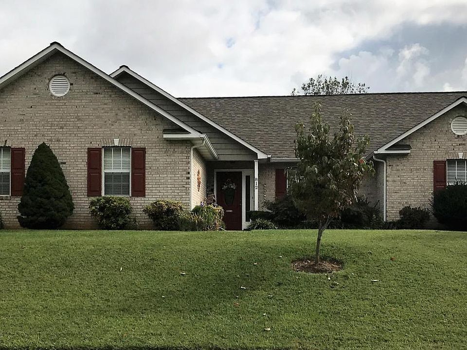 1st image of 812 Meadowfield Dr