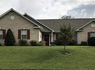 812 Meadowfield Dr, Knoxville, TN 37923