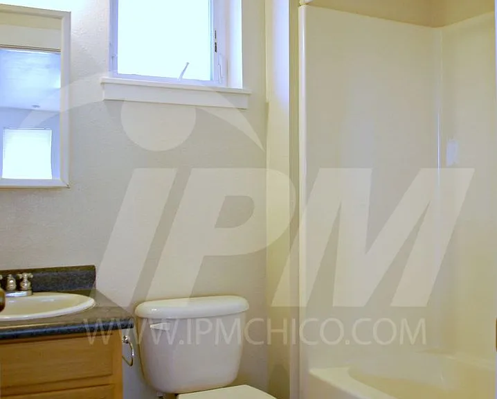 2386 England St — Photo 6