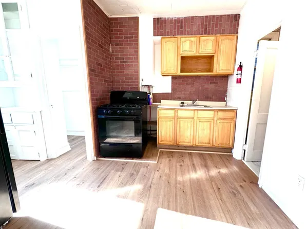 79 Pamrapo Avenue image 8 of 15