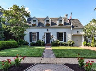 1025 North Dr, Saint Louis, MO 63122