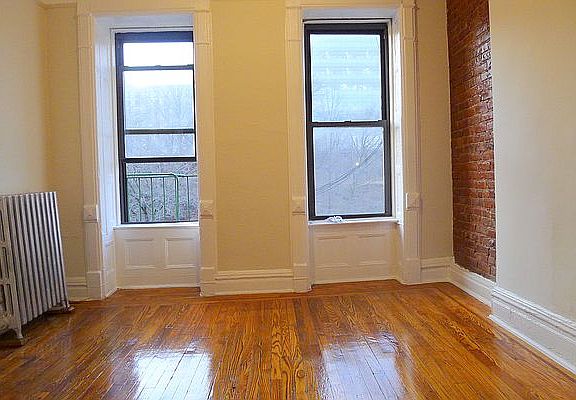 2nd image of 426 St Nicholas Ave APT 5D