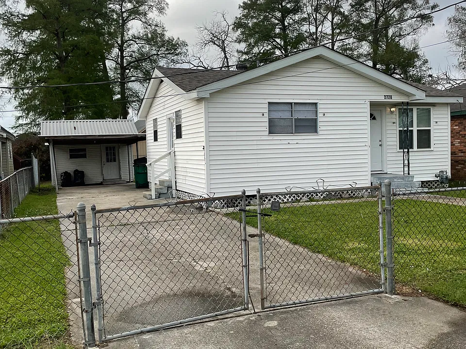 2728 Amigo Ave