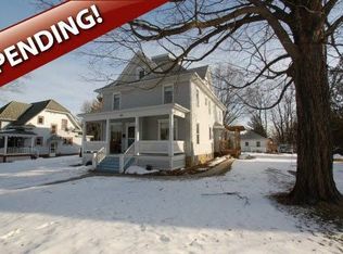 305 S 4th St, Mount Horeb, WI 53572