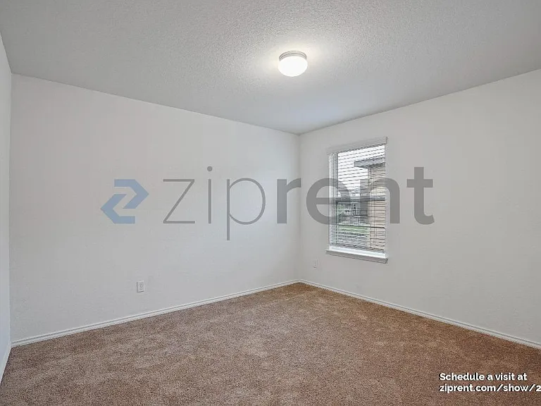 10355 McQueeney — Photo 15